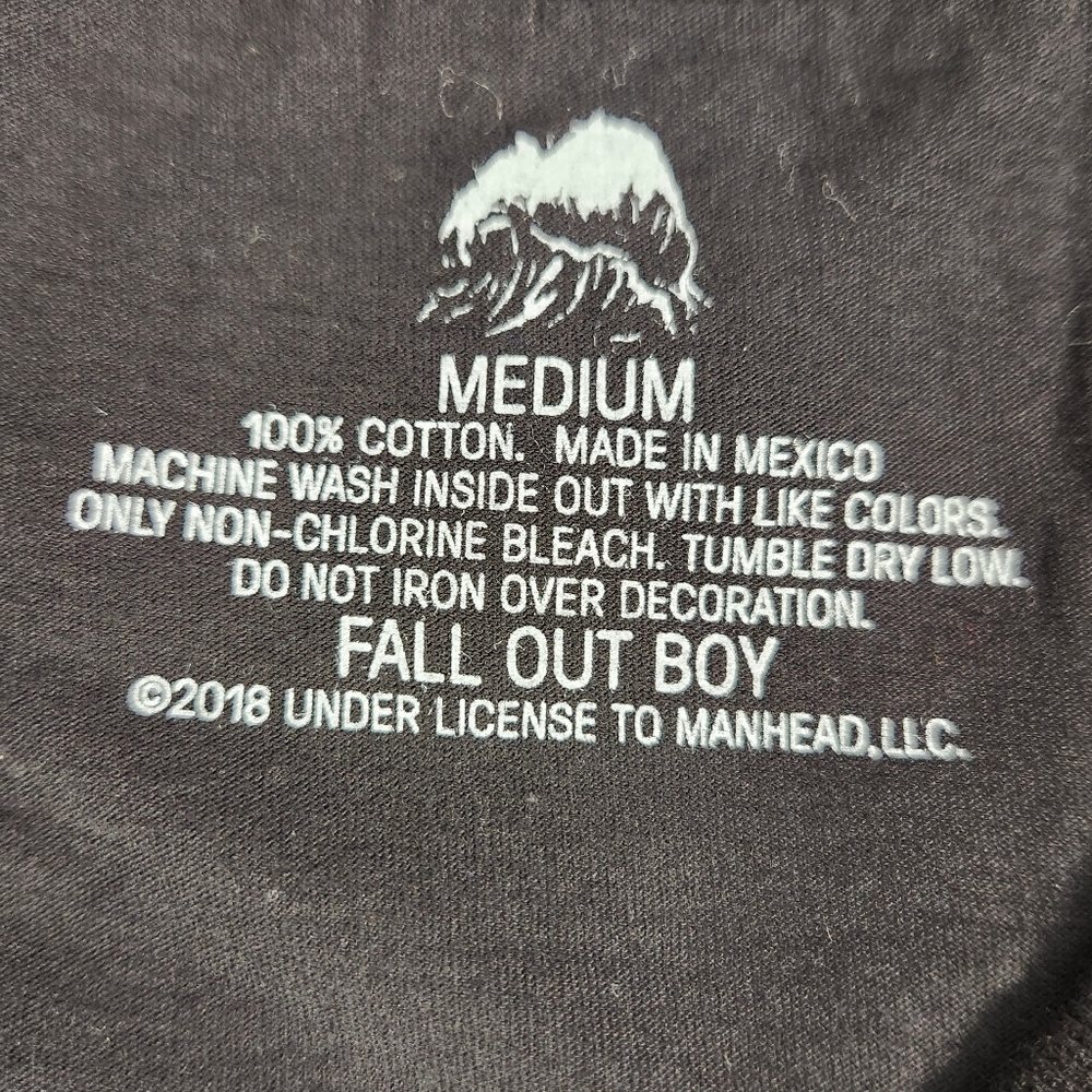 NWT Women's Fall Out Boy Hot Topic Tank Top - Picture 4 of 11